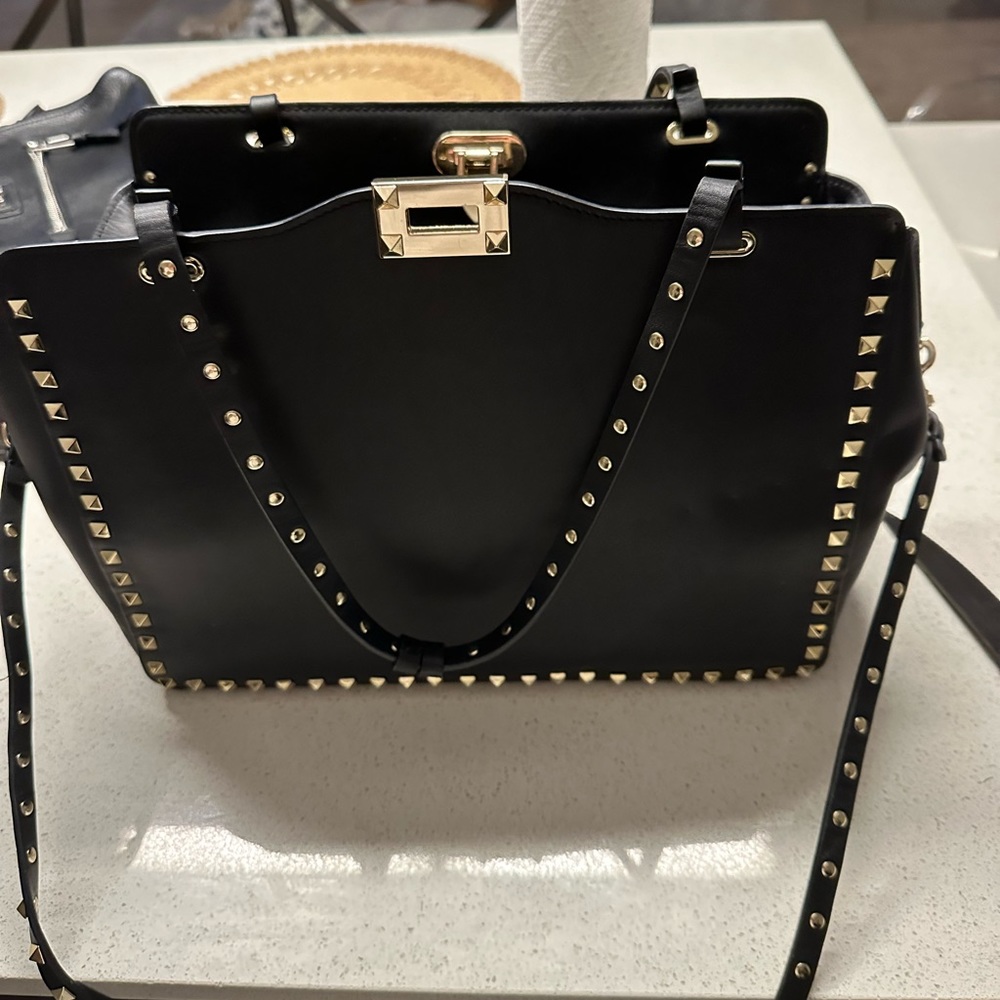 Medium Grainy Calfskin Rockstud Valentino Bag